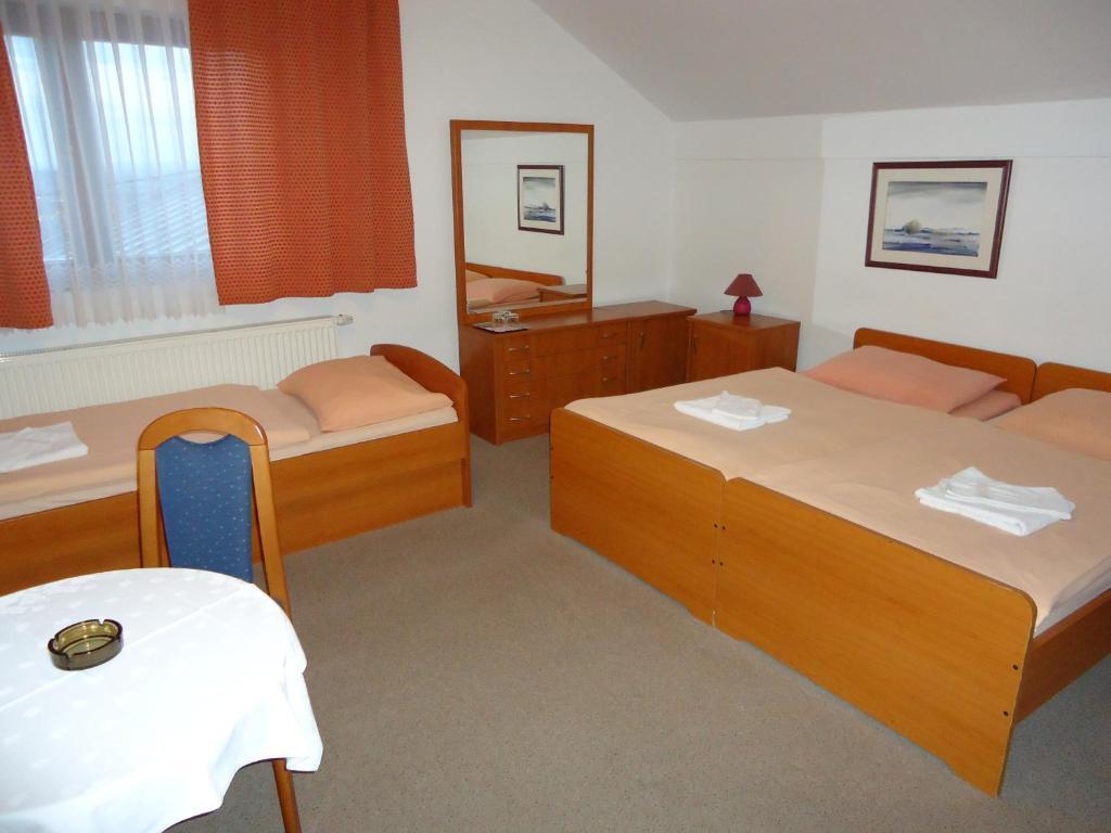 Bed and Breakfast Pansion Antonio à Slavonski Brod Chambre photo