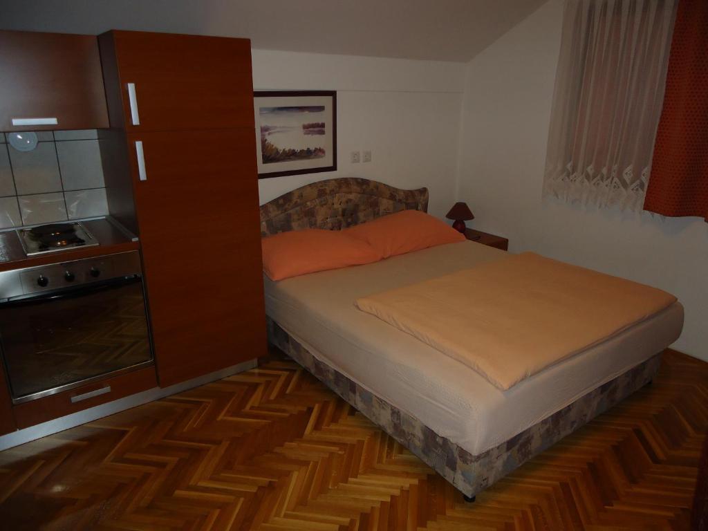 Bed and Breakfast Pansion Antonio à Slavonski Brod Chambre photo