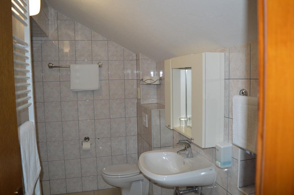 Bed and Breakfast Pansion Antonio à Slavonski Brod Extérieur photo