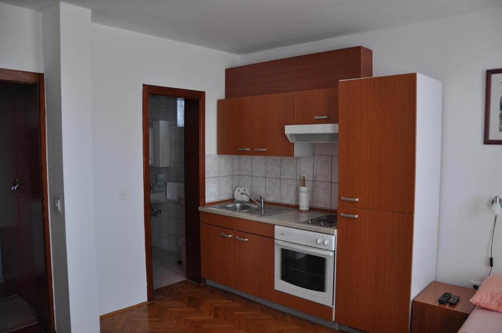 Bed and Breakfast Pansion Antonio à Slavonski Brod Extérieur photo